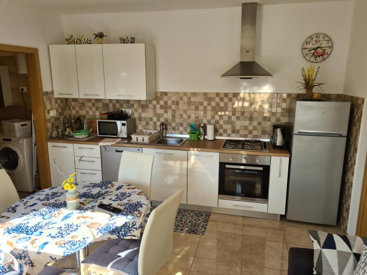 Apartman Luka Banjole Exterior foto